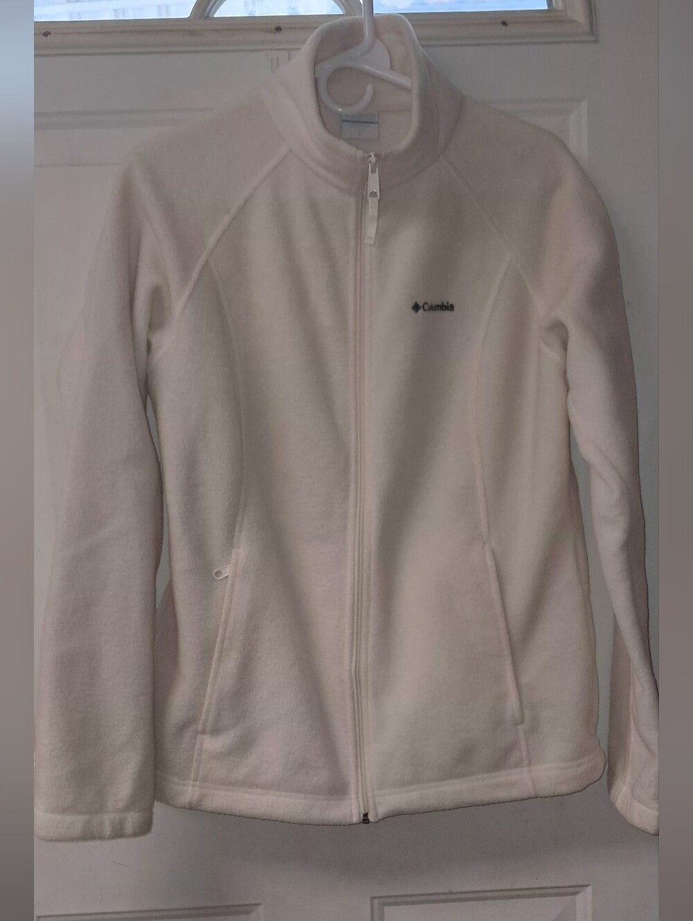 Columbia " June Lake" Womans Large Full Zip Fleece Jacket. White